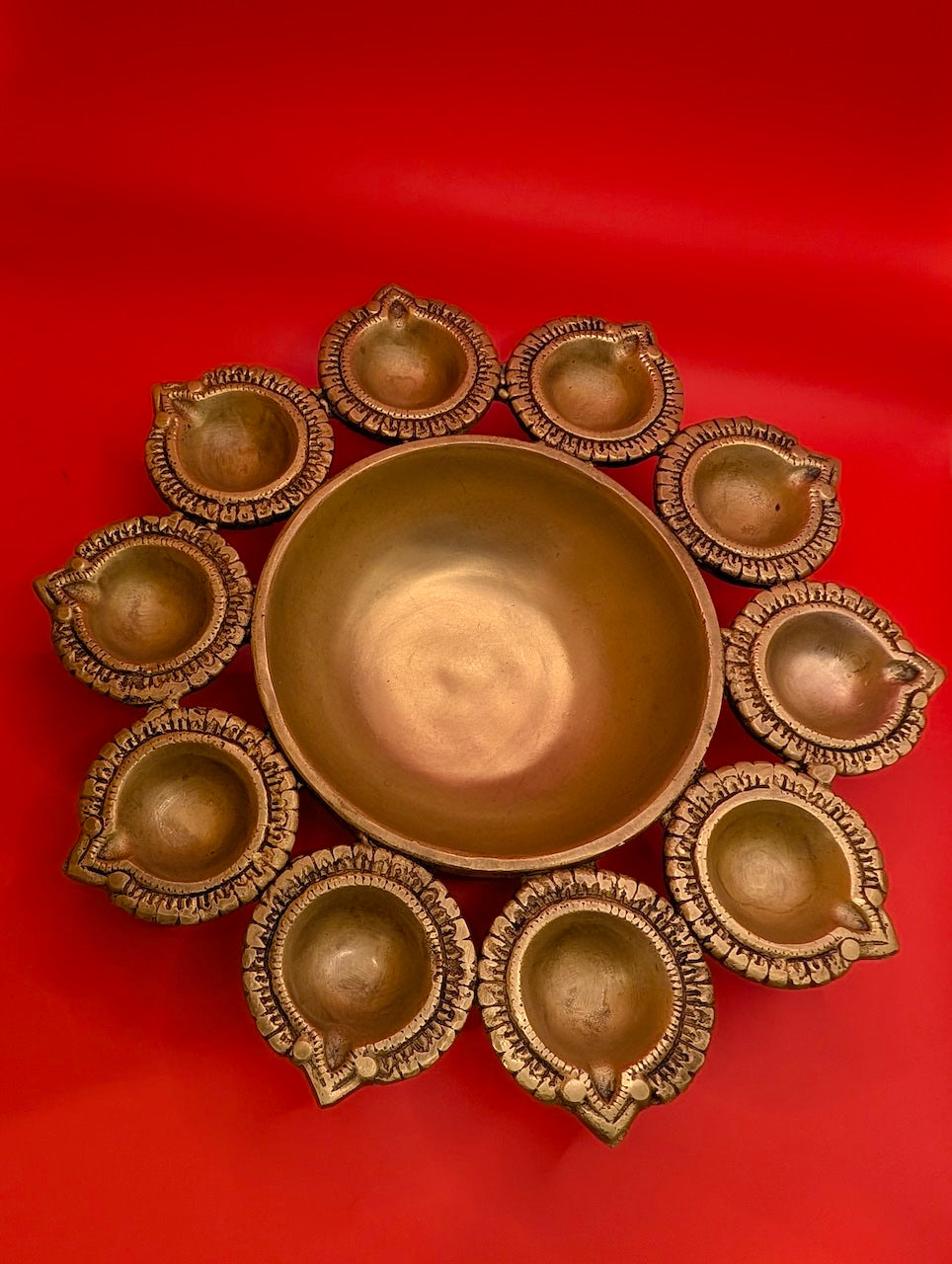 Uruli with Diya – Decorative Flower Bowl and Lamp