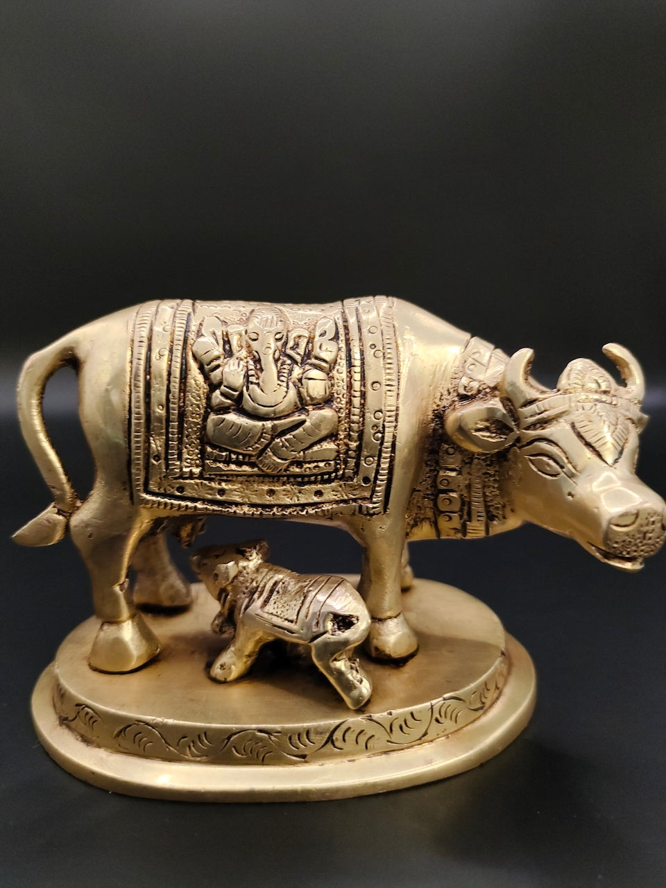 Kamadhenu - Intricately Designed Brass Cow and Calf – Symbol of Prosperity