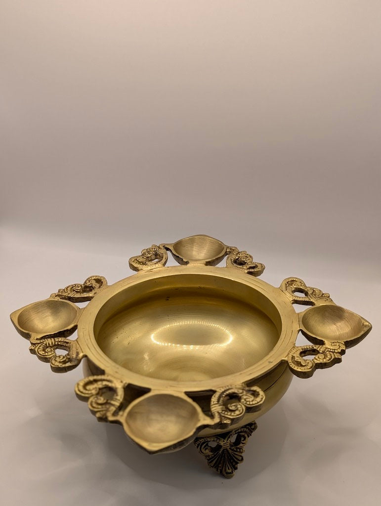 Uruli with Four Lamps – Decorative Bowl with Illuminating Lamps