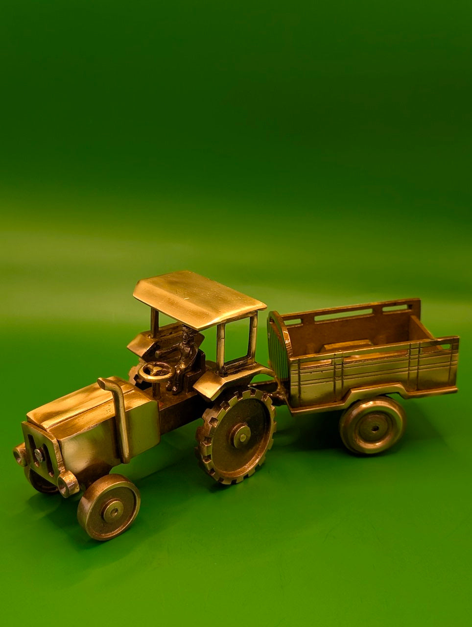 Antique Finish Brass Tractor – Unique Collectible Home Decor